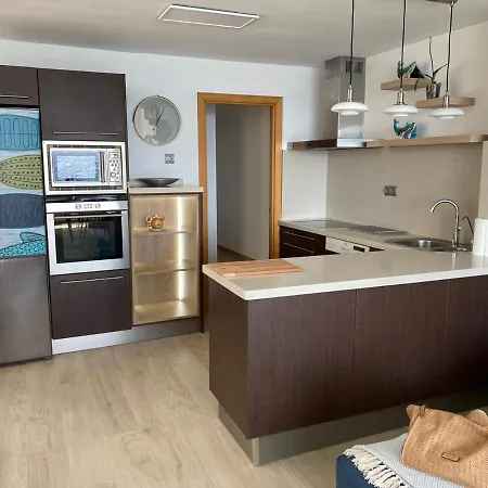 Mirando Al Mar Tenerife كانديلاريا